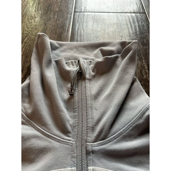 Lululemon Y2K In Stride Jacket Fossil / Wee Are From Space Coal Fossil 8 - Picture 4 of 5